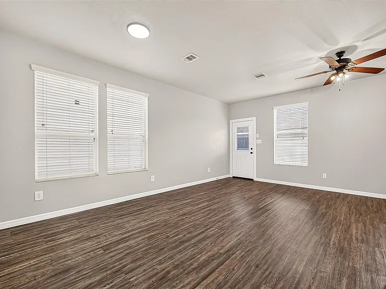 16743 Libson Falls Dr — Photo 8