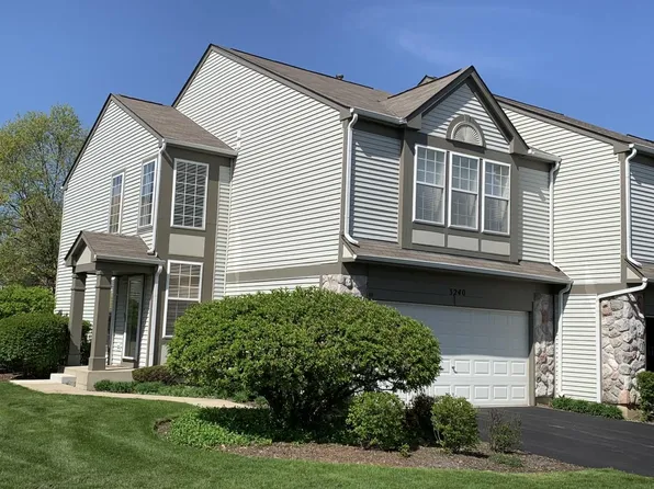 3240 Cremin Ln, Aurora, IL 60502