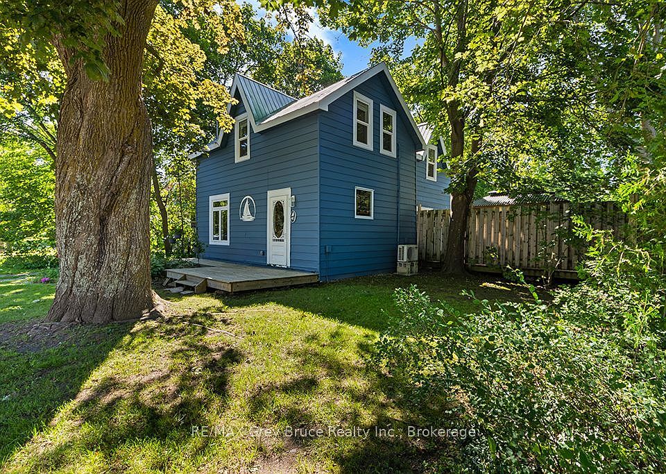1st image of 441 Frank St