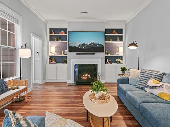 3rd image of 208 Whisk Fern Way