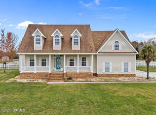 227 Regency Cir, Moyock, NC 27958