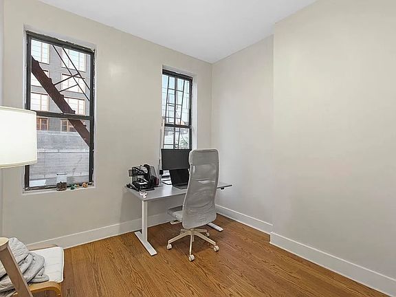 5th image of 361 Vernon Ave #2E