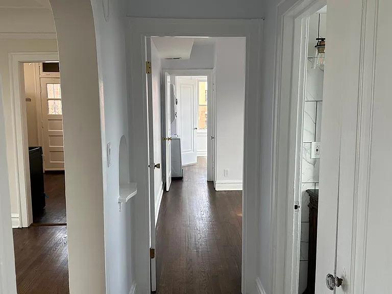 5739 N Francisco Ave #3 — Photo 8