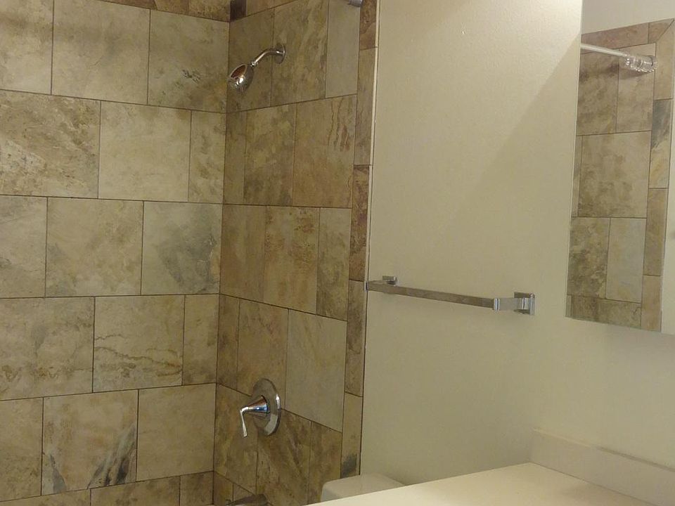 1st image of 10800 Roosevelt Way NE #308