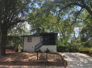 1300 Pine Ave, East Pt, GA 30344
