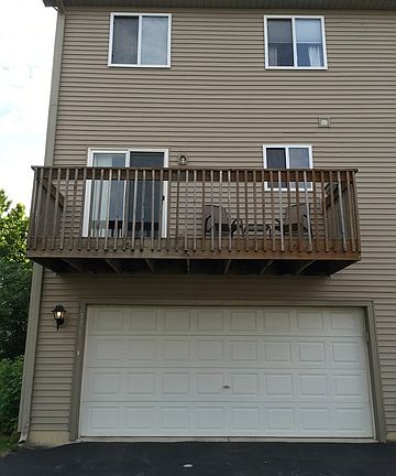 2nd image of 571 Parkview Ln