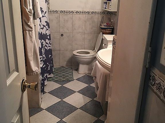 5th image of 1325 W 68th St APT 514