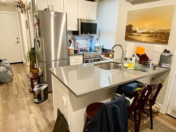 4th image of 526 N 22nd St Unit 1B