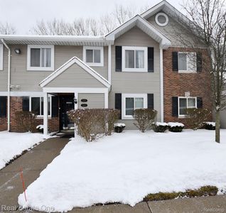 31450 Orchard Creek Dr, Farmington Hills, MI, 48334