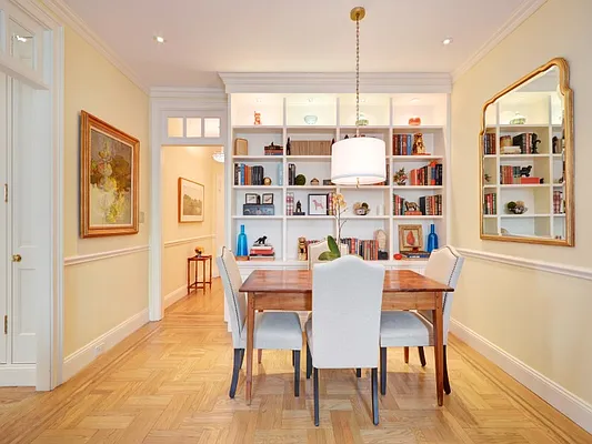 Sold by Sotheby's International Realty | media 13