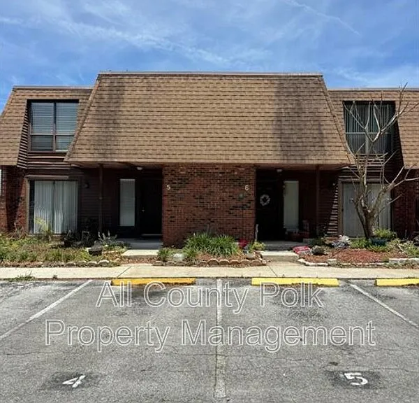 1836 N Crystal Lake Dr N #5 — Photo 1