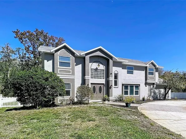 10655 Lakeview Dr, New Port Richey, FL 34654