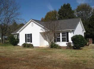 642 Clarks Creek Rd, Lincolnton, NC 28092
