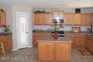 4th image of 1674 E Maddison Cir