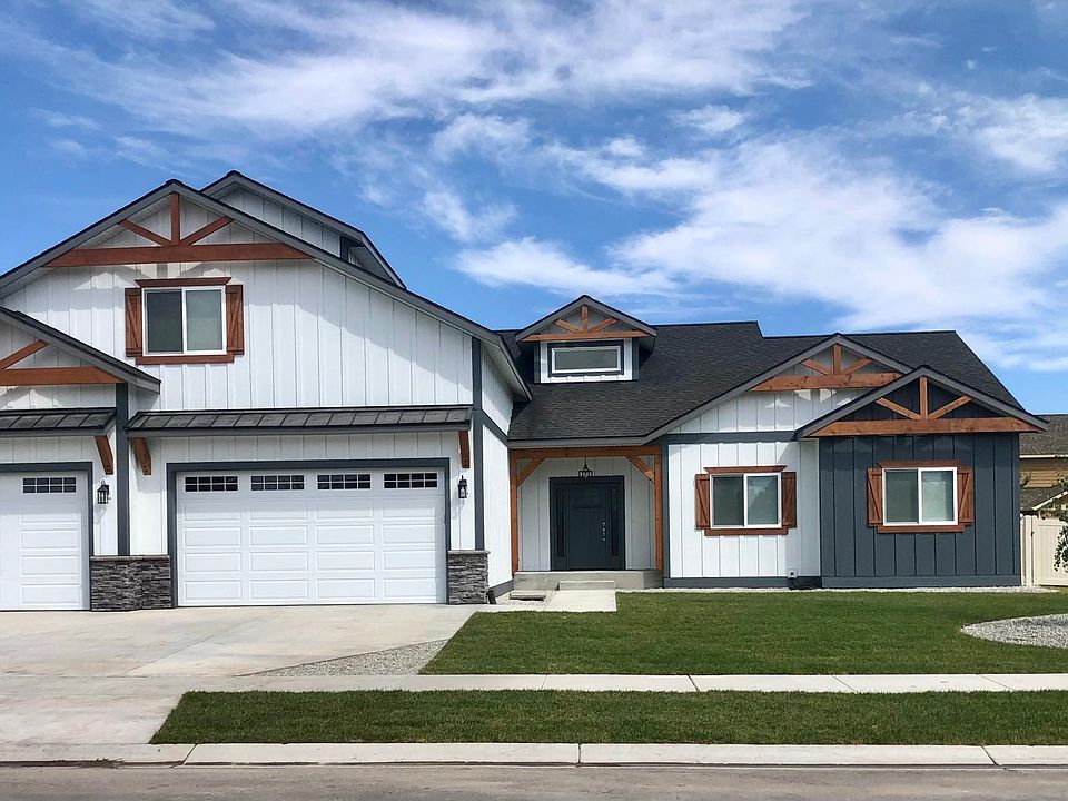 Beautiful Exterior with solid wood beams