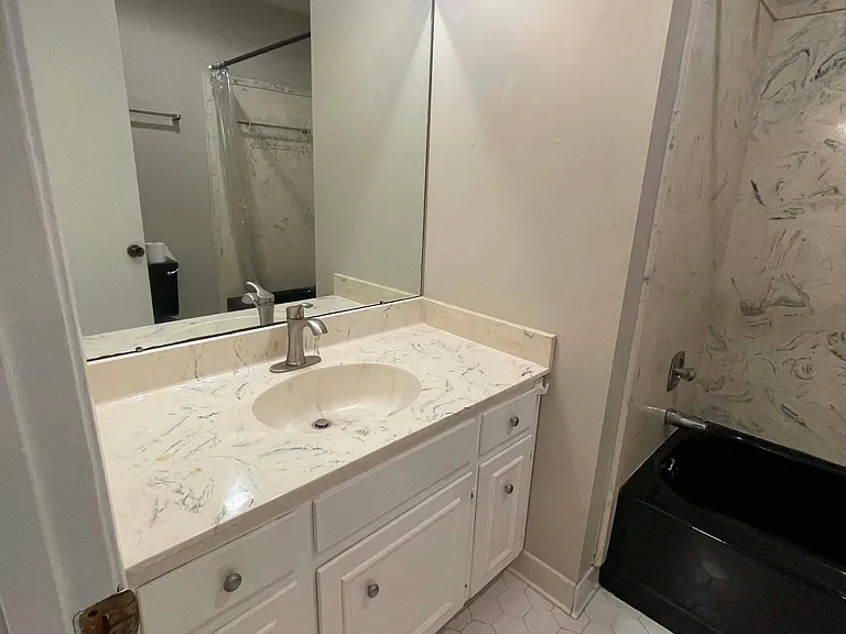 6445 Cedar Bend Ct #D — Photo 19