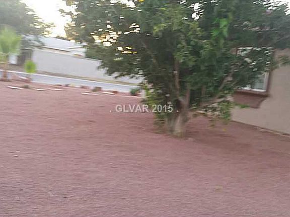 5th image of 4808 Mohave Ave