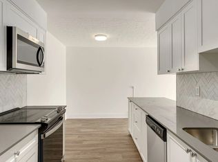 1701 Cedar Hill Cross Rd #502, Saanich, BC V8P2P9