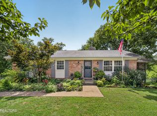 140 Westwood Dr, Clinton, TN 37716
