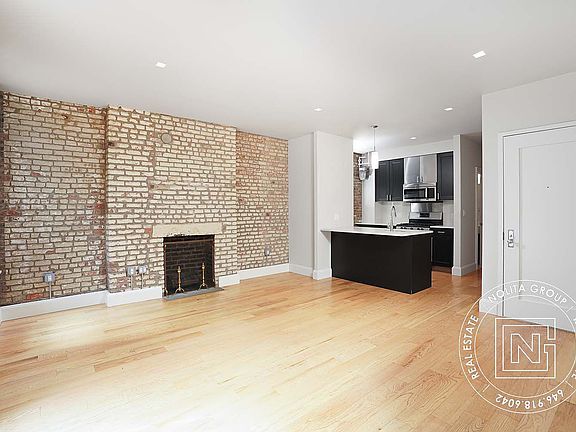 4th image of 236 Elizabeth St