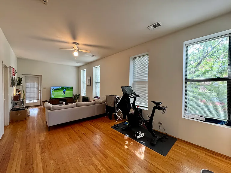 1825 W North Ave #1B — Photo 1