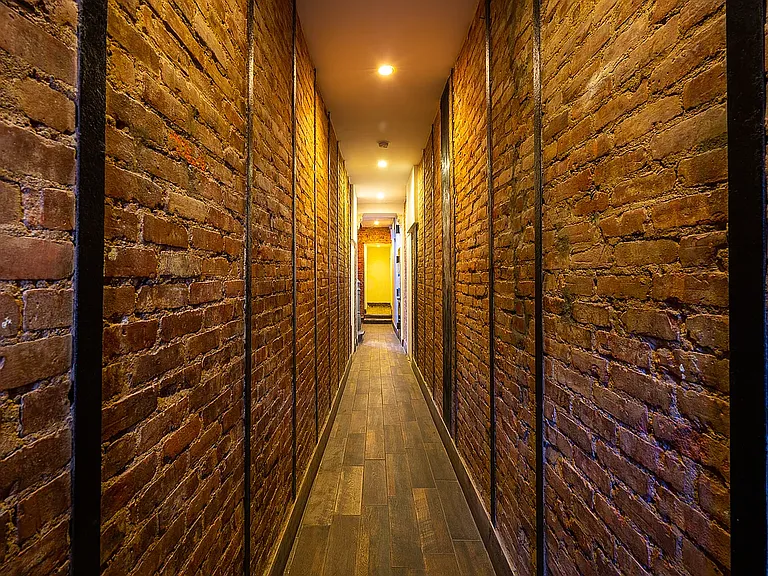 28 Forsyth St #18 — Photo 9