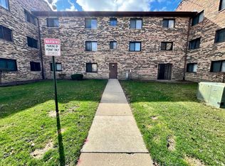 122 Klein Creek Ct APT 3C, Carol Stream, IL 60188