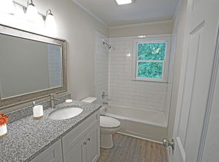 221 Hickory Hl, Matthews, NC 28105