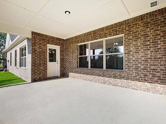 Calvin Legacy Extended Back Patio