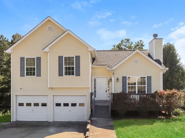 305 Brook Ct, Temple, GA 30179