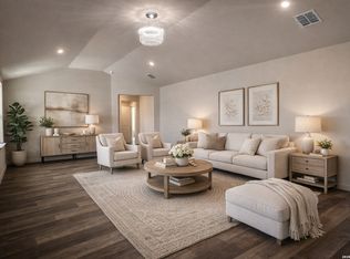 618 County Road 124, Floresville, TX 78114