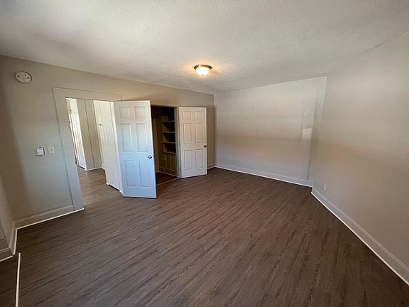 4th image of 1046 Murdoch Ave #6