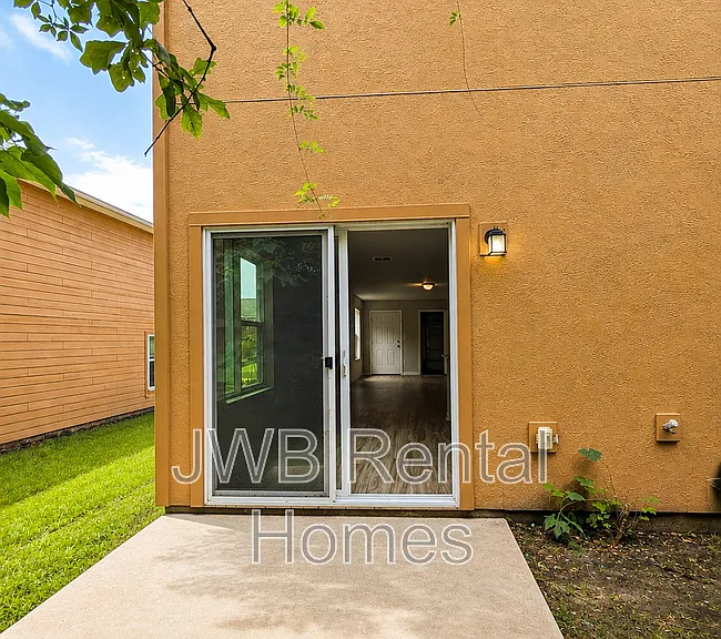 6861 Lake Mist Ln — Photo 14