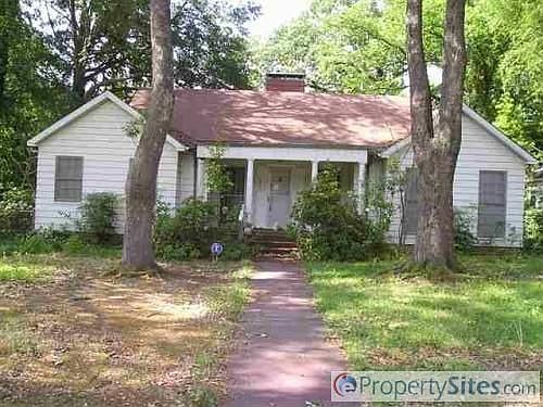 1st image of 616 Oakdale Ave