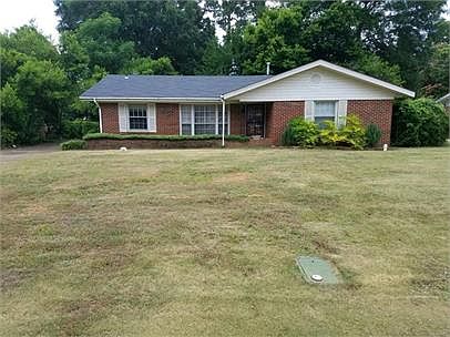 2nd image of 3532 Royal Crest Dr