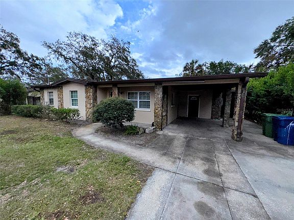 4th image of 3011 E Flora St