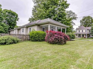 521 W Jackson St, Auburn, IL 62615