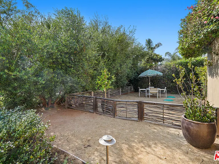 31777 Broad Beach Rd — Photo 18