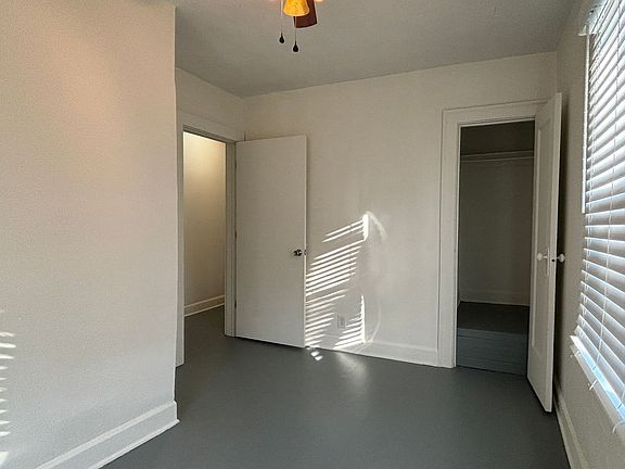 5th image of 4244 Graceland Ave