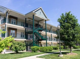 2708 E 10th St APT 22, Bloomington, IN 47408