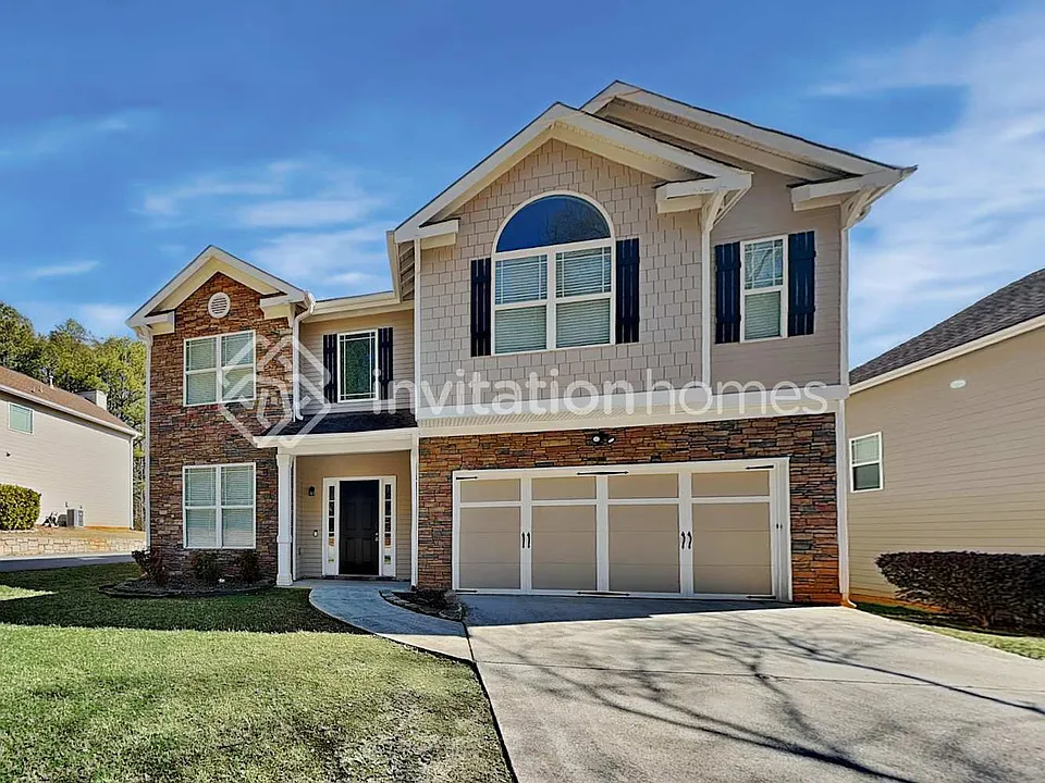 110 Parkway Dr