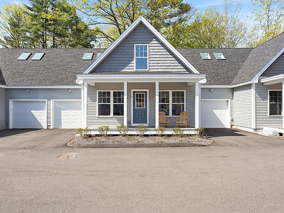 3rd image of 7 Apex Drive #2