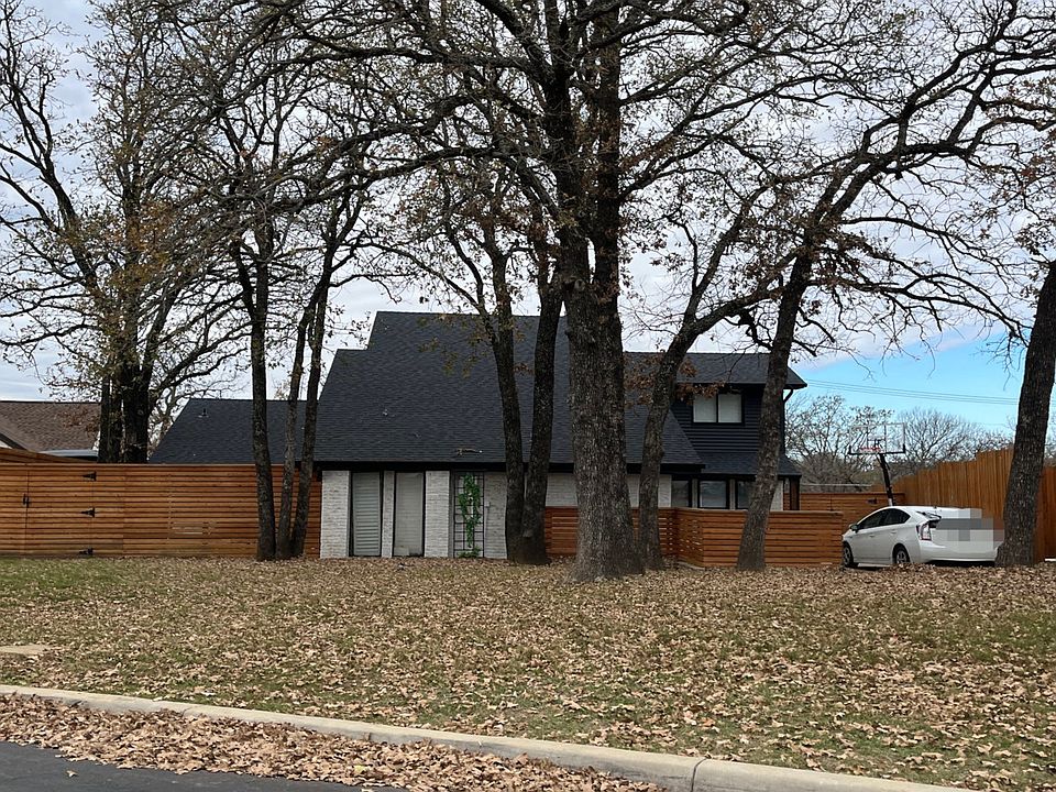 1st image of 21 Oak Cir