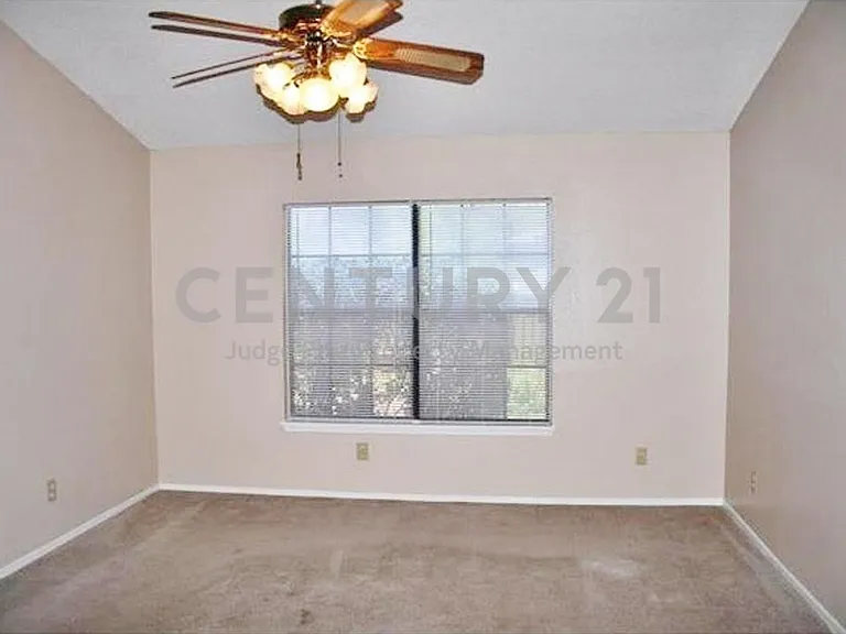 4429 Seville Ln — Photo 7