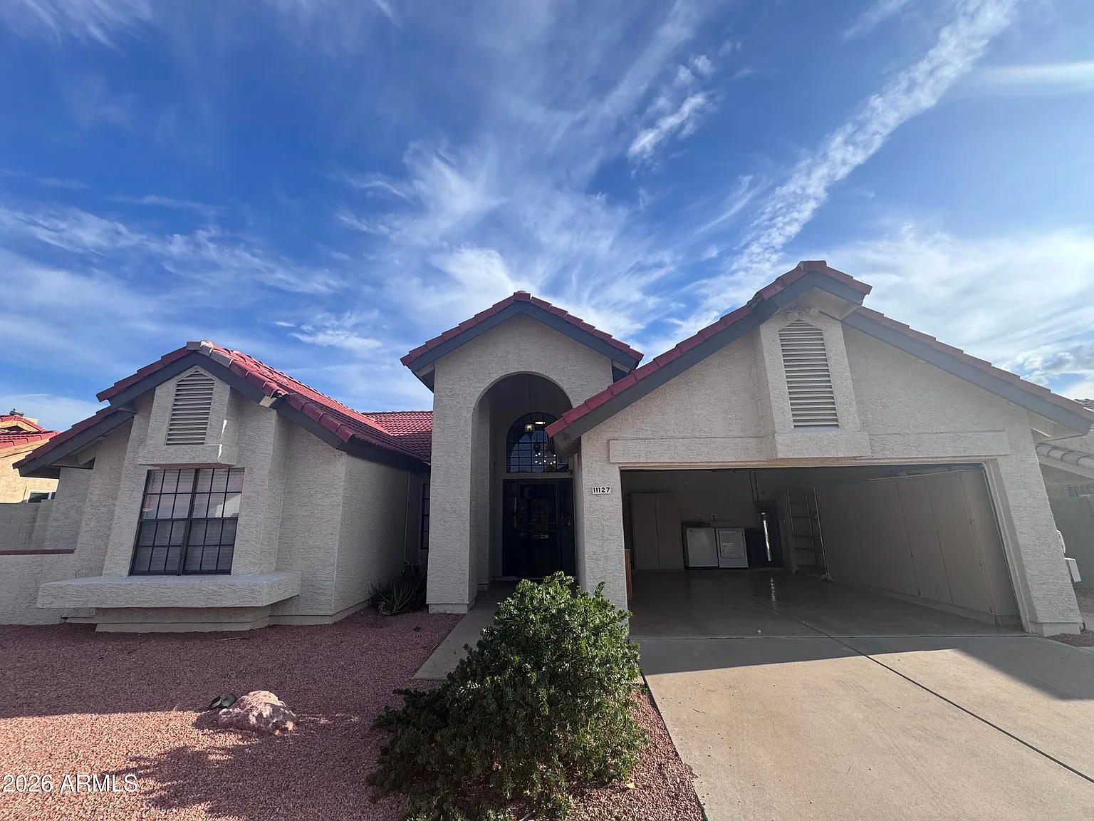 4 bed, 1971 sqft, $3,475 — Photo 3