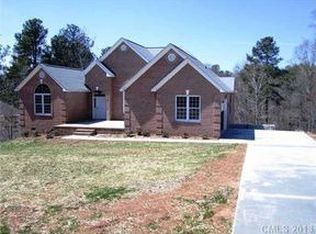 156 Sea Trail Dr, Mooresville, NC 28117