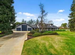 5355 Poinsetta Ave, Clovis, CA 93619