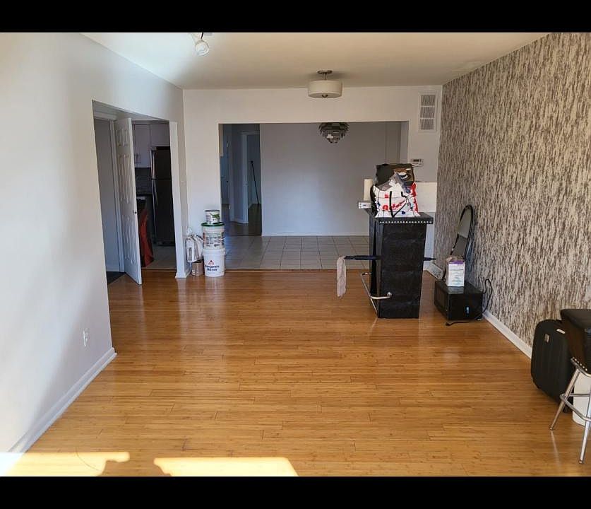 2nd image of 31 Lancaster Ave
