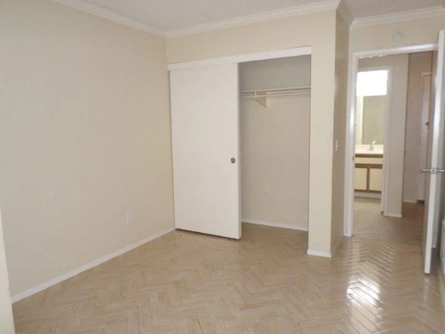 Third Ave Hillcrest (Hillside Court) — Photo 3