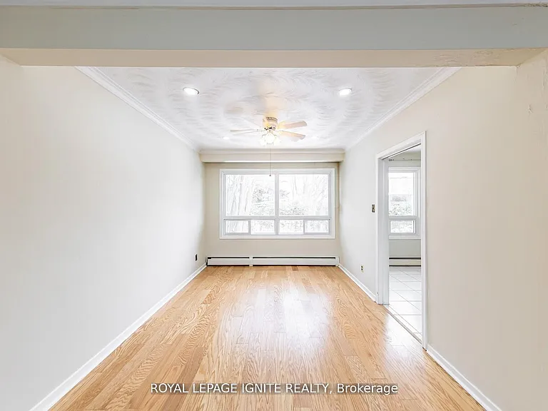 83 Deep Dene Dr #MAIN — Photo 19